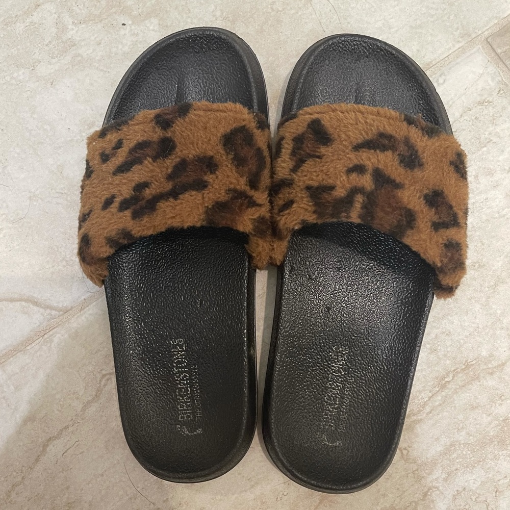 Fuzzy Cheetah/Leopard Print Rubber Slides - image 3